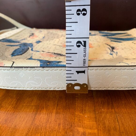 Guess Floral Crossbody - Picture 10 of 14